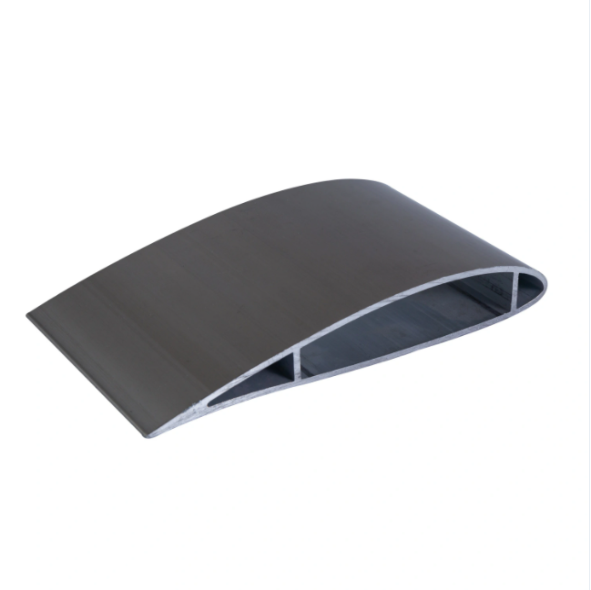 plafond de refroidissement de lame de fan de profil d&#39;extrusion en aluminium de soufflage de sable de largeur de 200mm