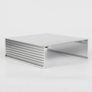 Profil en aluminium anodisé adapté aux besoins du client par radiateur balayé par logement de moteur électrique